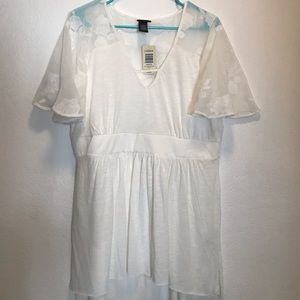 Torrid embroidered white top size 0